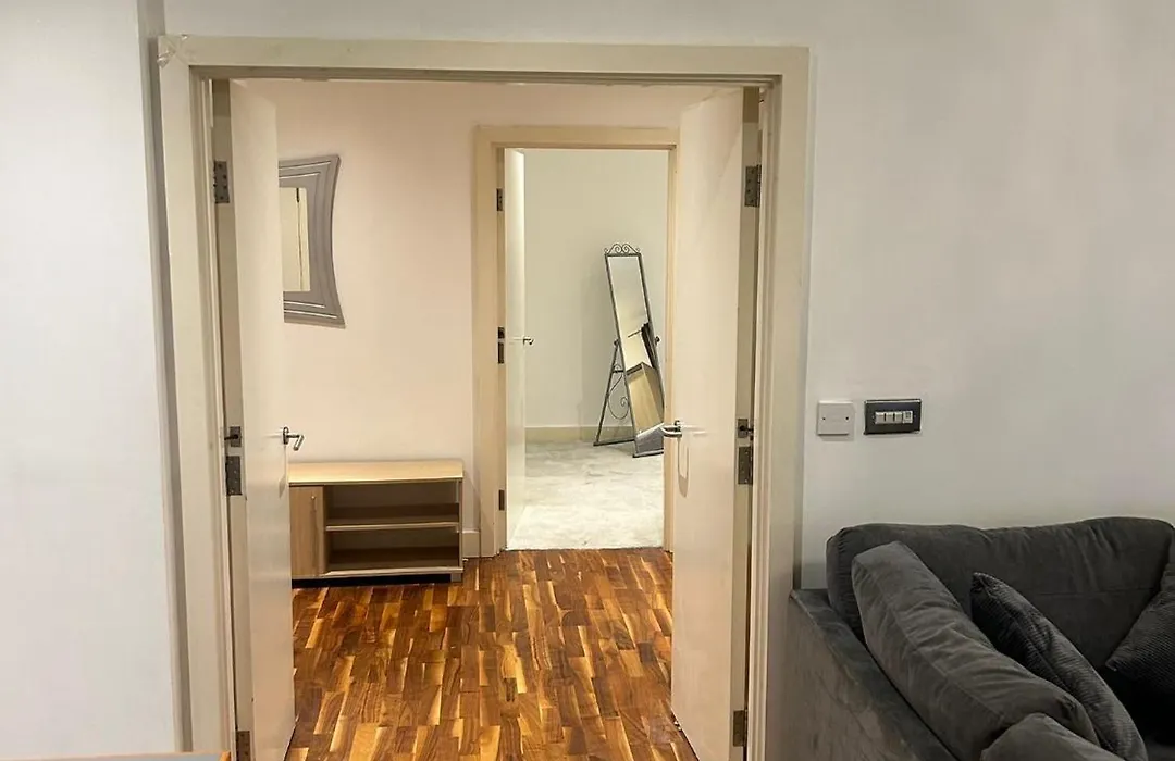 Luxury 2 Bedroom Apartment Manchester City Centre With Free Parking-1