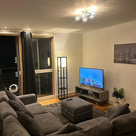 Luxury 2 Bedroom Apartment Manchester City Centre With Free Parking-3